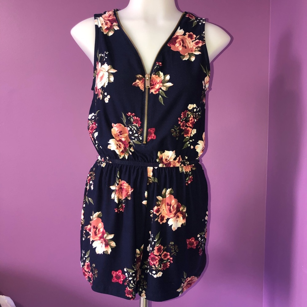 Rue 21 Floral Romper 🌸